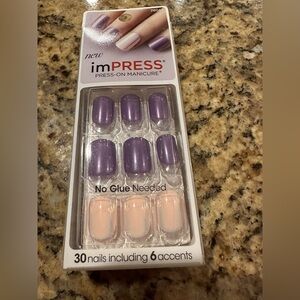 Kiss Impress Press-On Manicure,
78047 Bright As A Feather